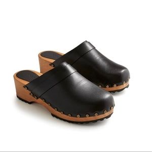 Lisa B Black Leather Clogs Size 40